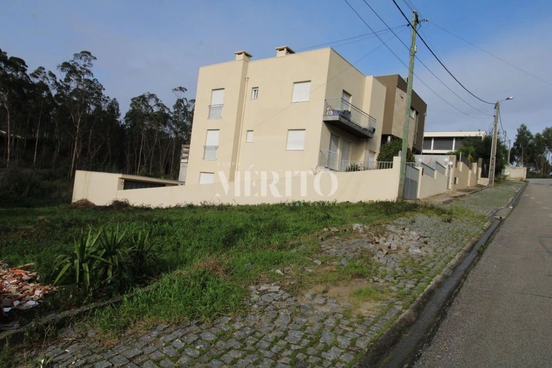 Terreno para Venda em Laundos Foto 3