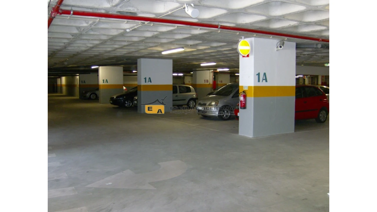 Escritório para Arrendamento em Cidade da Maia Foto 12