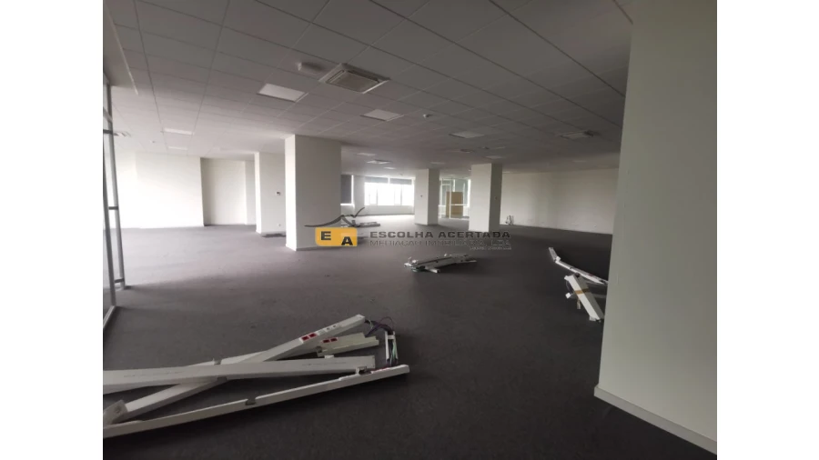 Escritório para Arrendamento em Cidade da Maia Foto 8