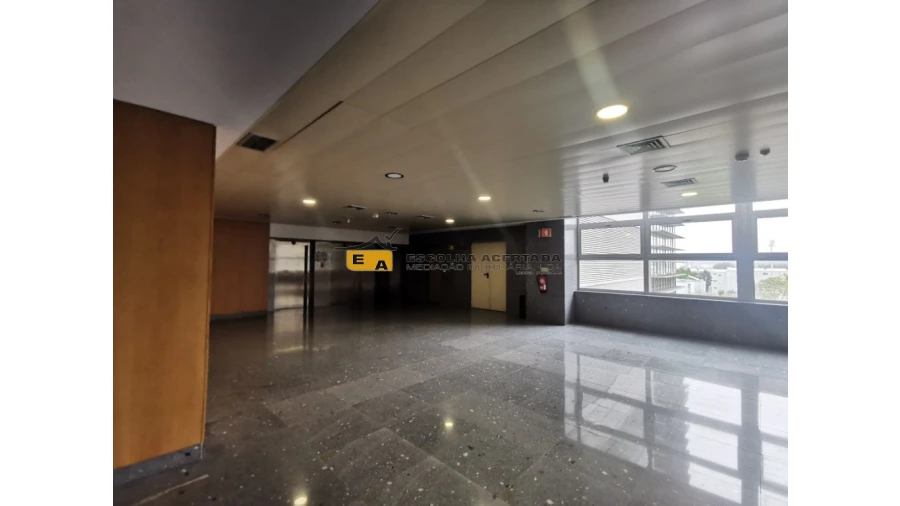 Escritório para Arrendamento em Cidade da Maia Foto 5