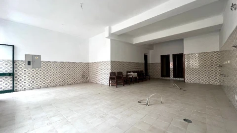Loja para Venda em São Martinho do Bispo e Ribeira de Frades