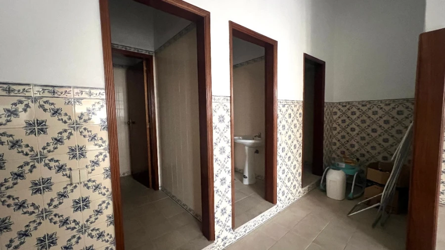 Loja para Venda em São Martinho do Bispo e Ribeira de Frades Foto 4
