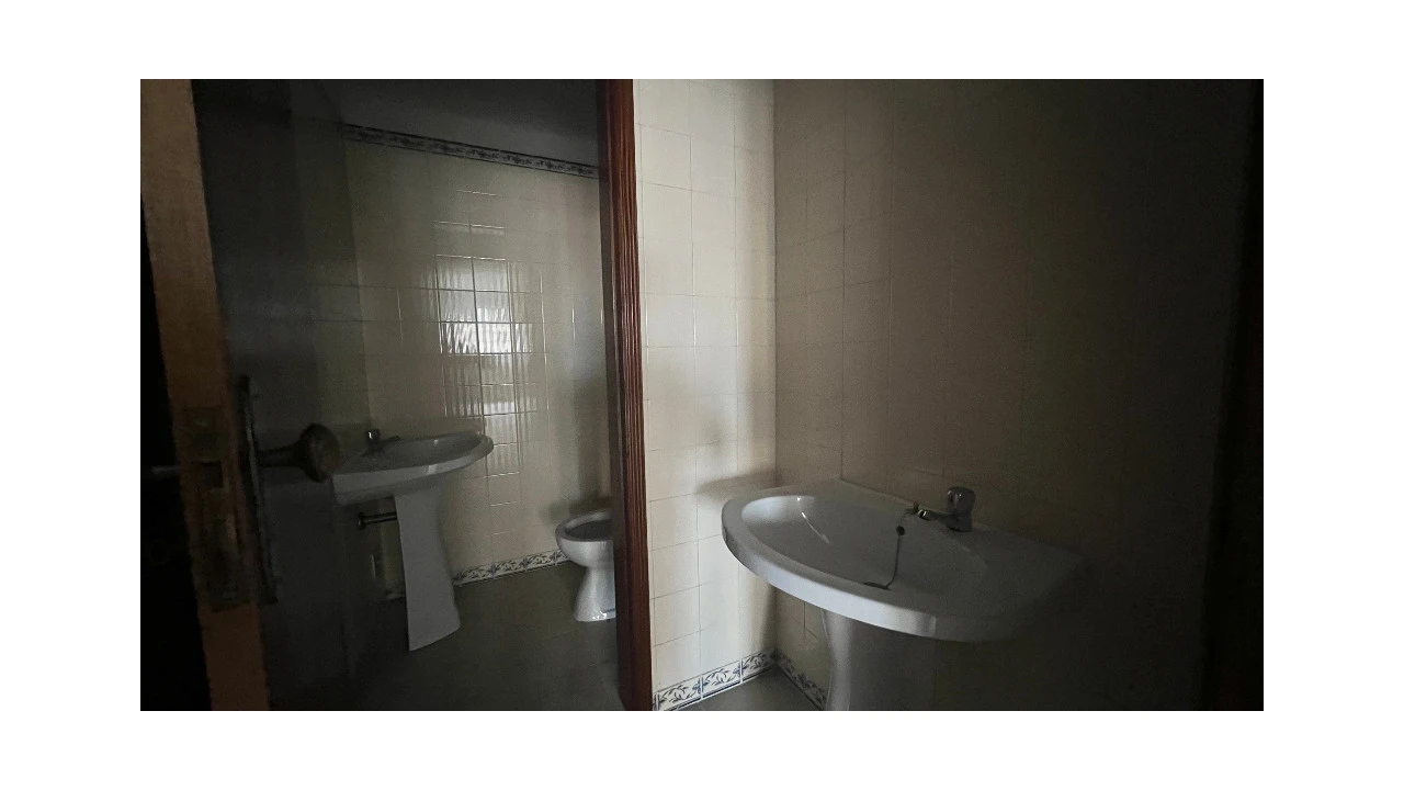 Loja para Venda em São Martinho do Bispo e Ribeira de Frades Foto 5