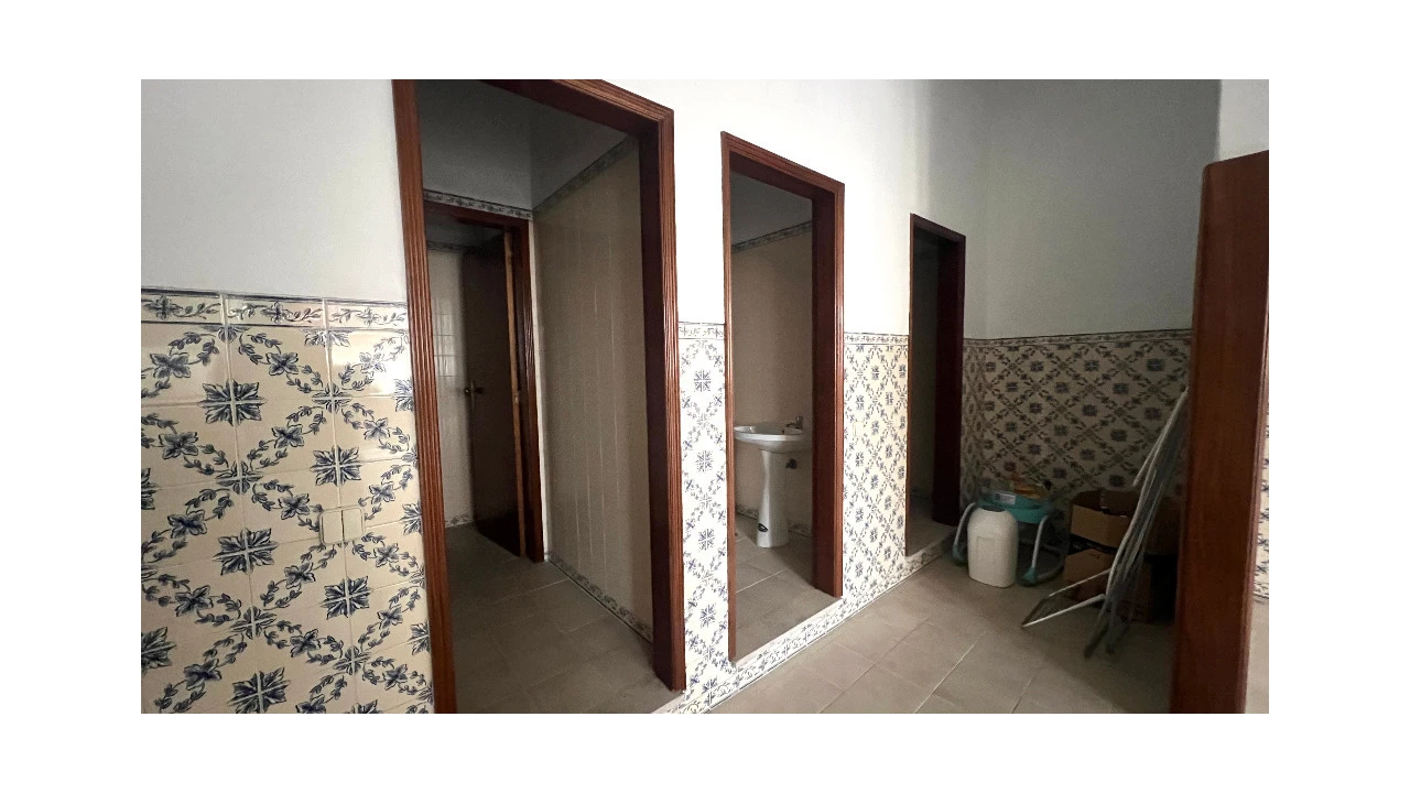 Loja para Venda em São Martinho do Bispo e Ribeira de Frades Foto 4