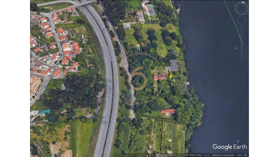 Terreno para Venda em Oliveira do Douro Foto 3