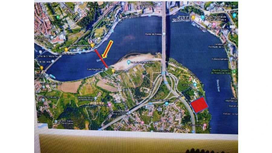 Terreno para Venda em Oliveira do Douro