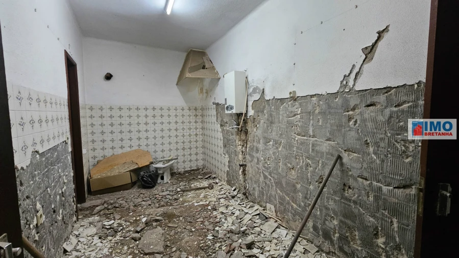 Moradia T4 para Venda em Idanha-A-Nova e Alcafozes Foto 9