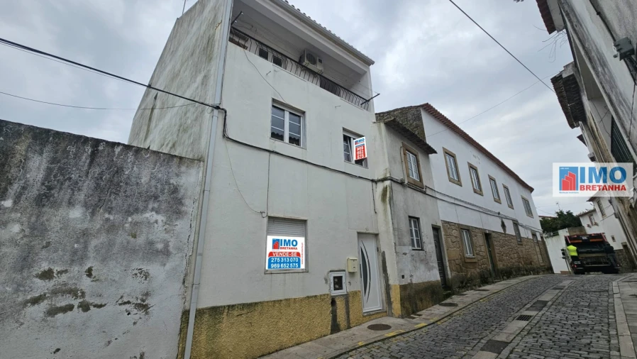 Moradia T4 para Venda em Idanha-A-Nova e Alcafozes Foto 1