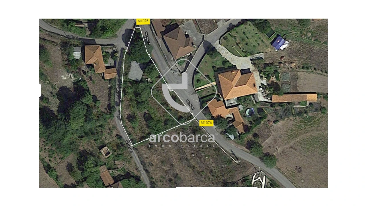 Terreno para Venda em Coura Foto 11