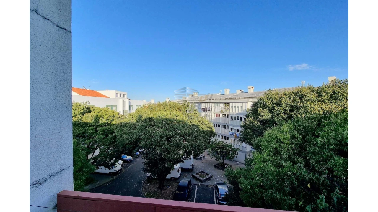 Apartamento T2 para Venda em Alfragide Foto 21