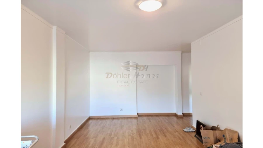 Apartamento T2 para Venda em Alfragide Foto 8