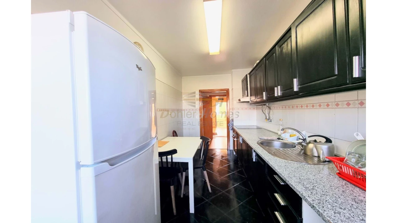 Apartamento T2 para Venda em Alfragide Foto 5