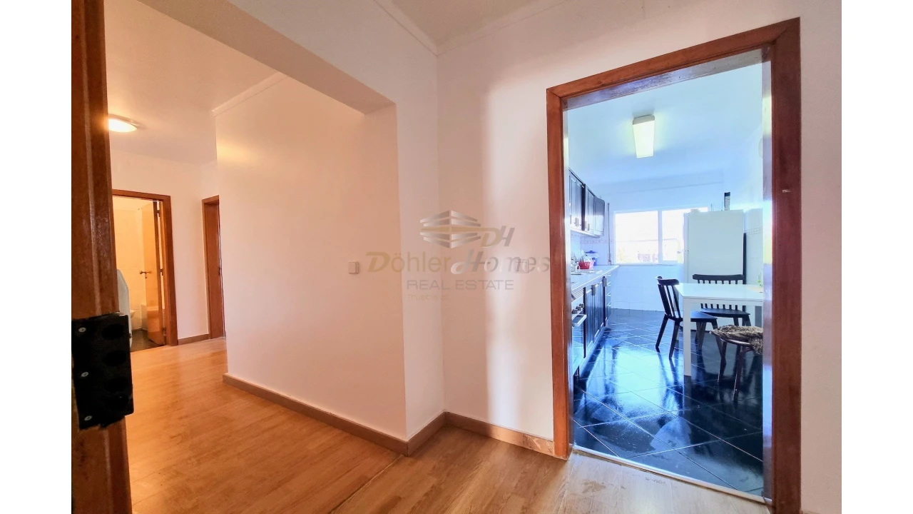 Apartamento T2 para Venda em Alfragide Foto 2