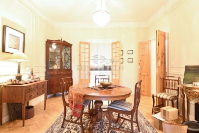 Apartamento T3 para Venda em Alvalade