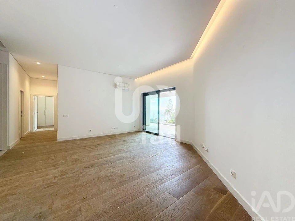 Apartamento T2 para Venda em São Martinho Foto 2