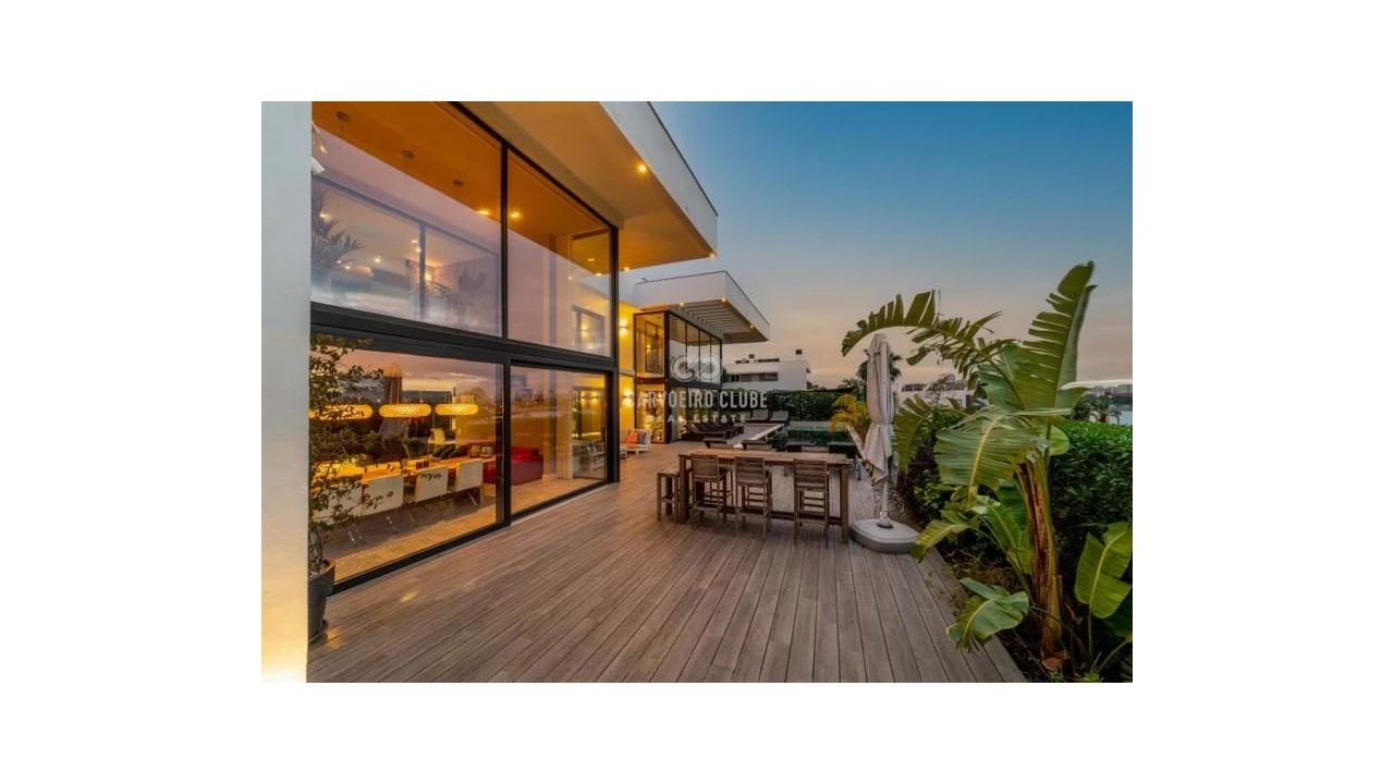 Moradia T4 para Venda em Ferragudo Foto 13