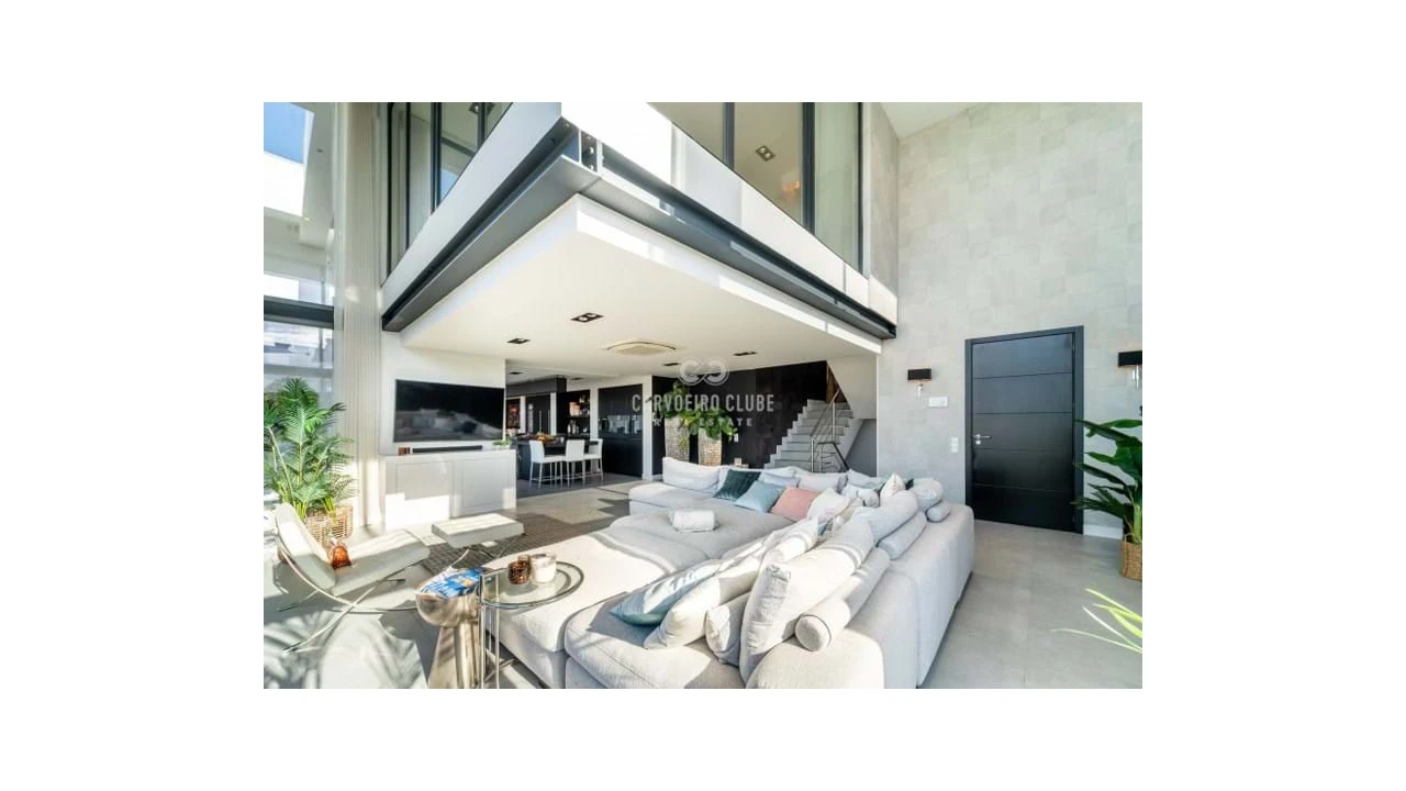 Moradia T4 para Venda em Ferragudo Foto 42