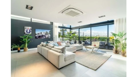 Moradia T4 para Venda em Ferragudo