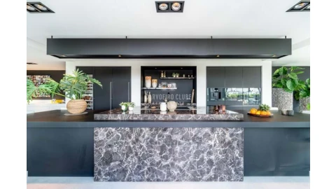 Moradia T4 para Venda em Ferragudo