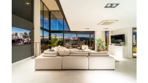 Moradia T4 para Venda em Ferragudo