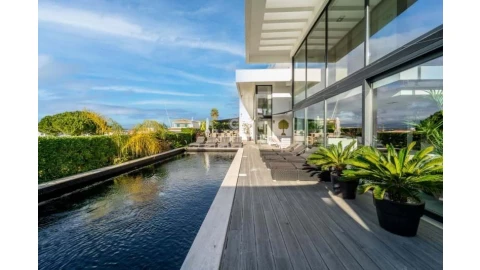 Moradia T4 para Venda em Ferragudo