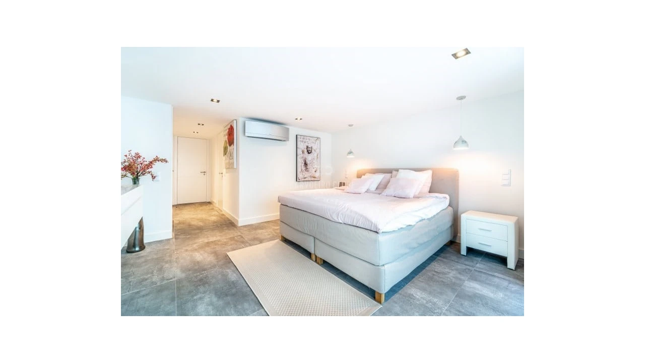 Moradia T4 para Venda em Ferragudo Foto 10