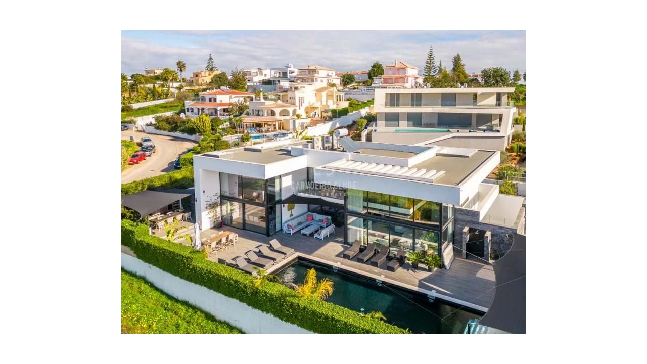 Moradia T4 para Venda em Ferragudo Foto 19