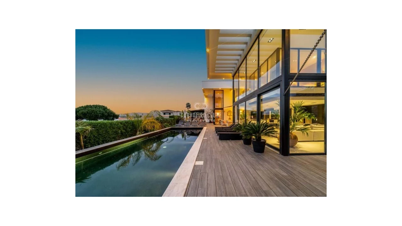 Moradia T4 para Venda em Ferragudo Foto 14