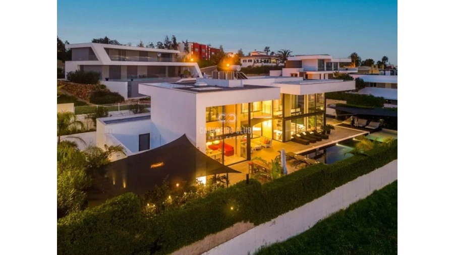 Moradia T4 para Venda em Ferragudo Foto 25