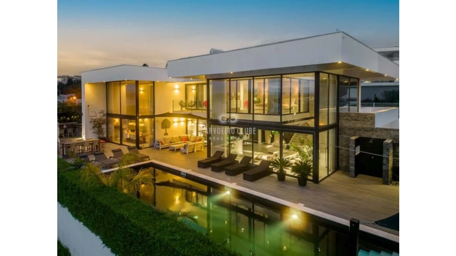 Moradia T4 para Venda em Ferragudo Foto 23