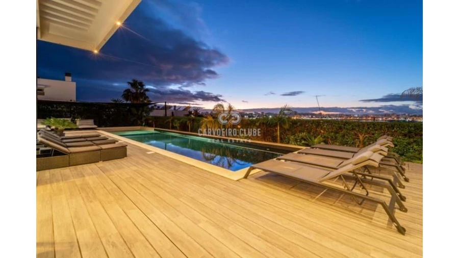 Moradia T4 para Venda em Ferragudo Foto 82