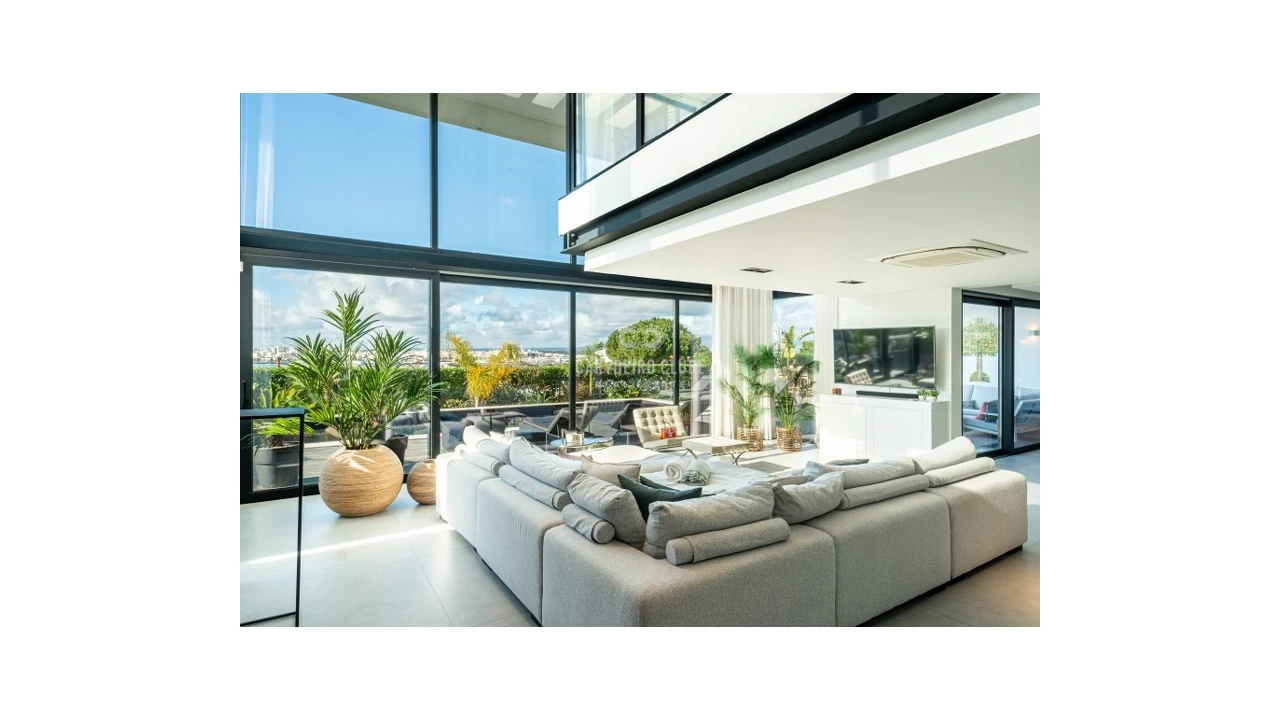 Moradia T4 para Venda em Ferragudo Foto 3