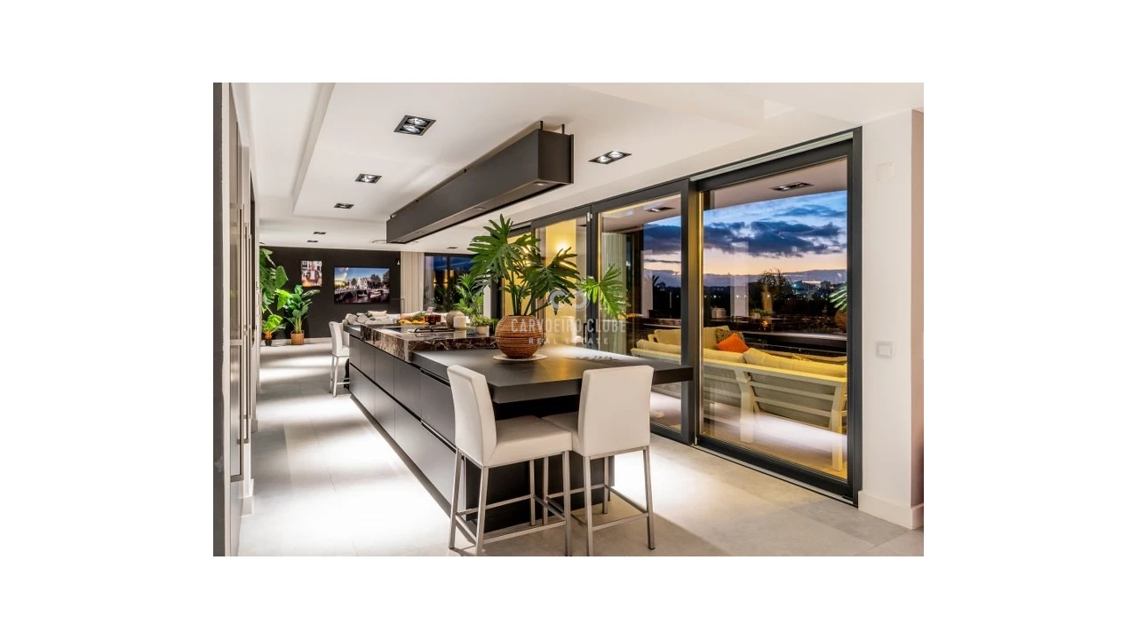 Moradia T4 para Venda em Ferragudo Foto 15