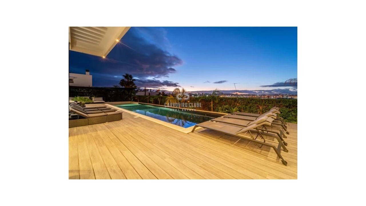 Moradia T4 para Venda em Ferragudo Foto 82