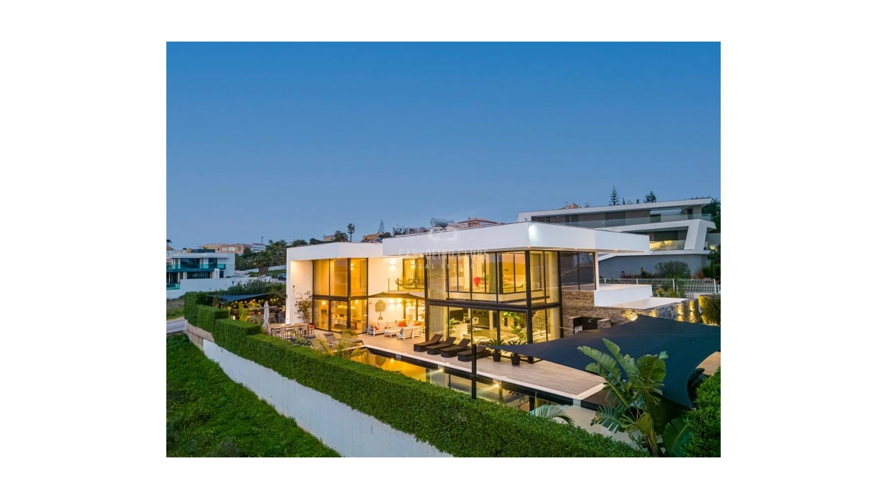 Moradia T4 para Venda em Ferragudo Foto 4