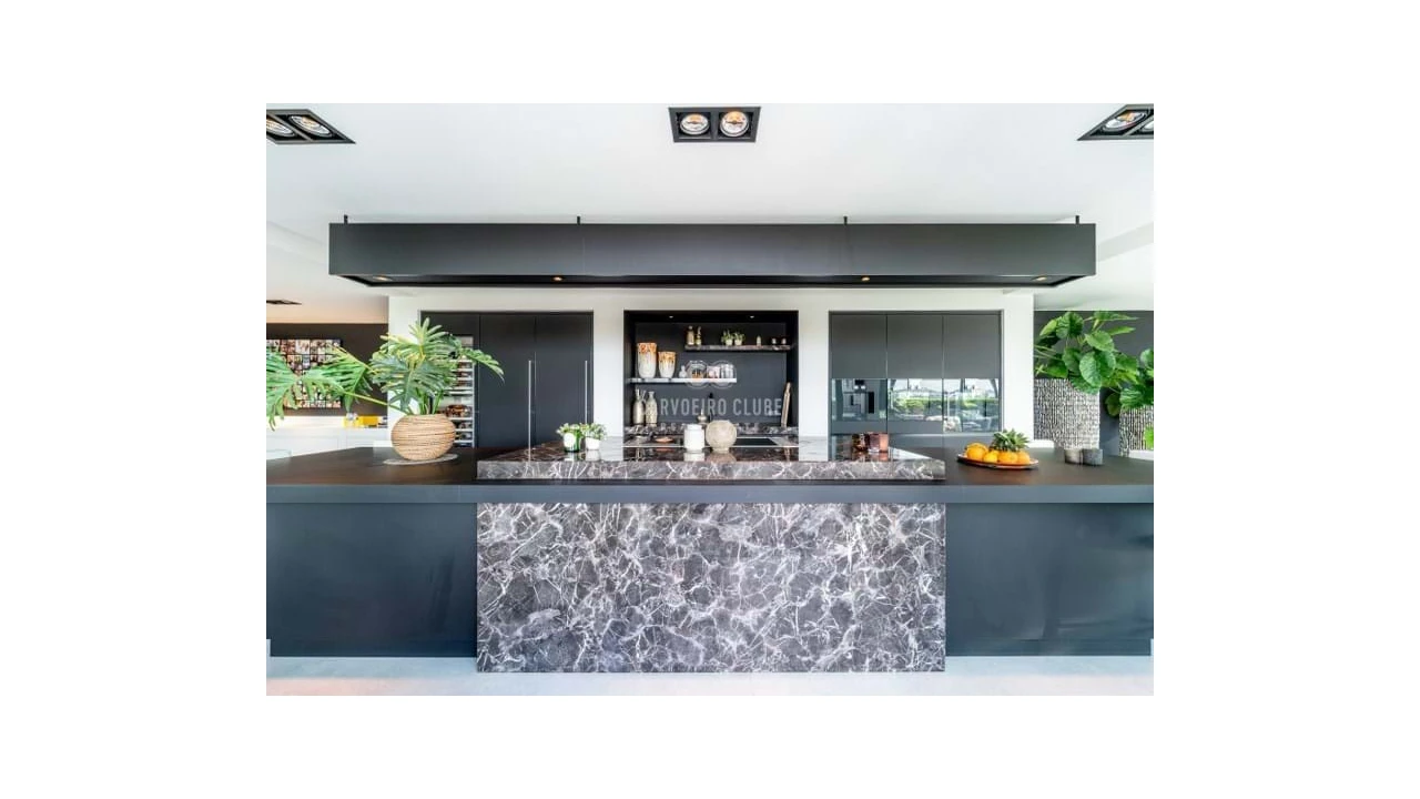 Moradia T4 para Venda em Ferragudo Foto 47