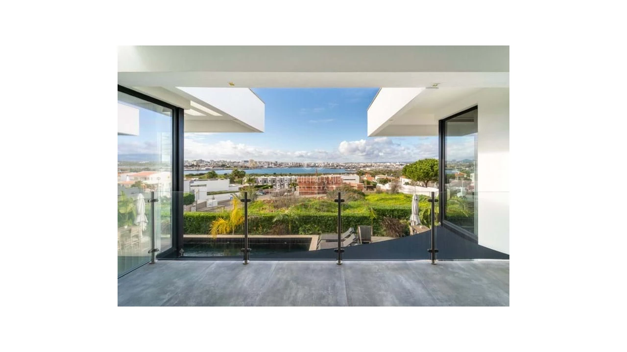 Moradia T4 para Venda em Ferragudo Foto 36