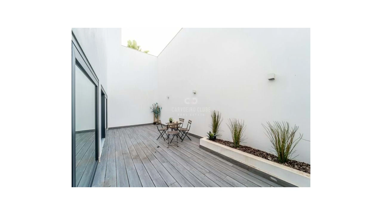 Moradia T4 para Venda em Ferragudo Foto 59