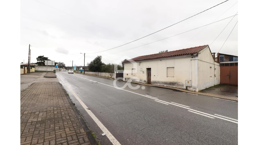 Moradia T3 para Venda em Taveiro, Ameal e Arzila Foto 2