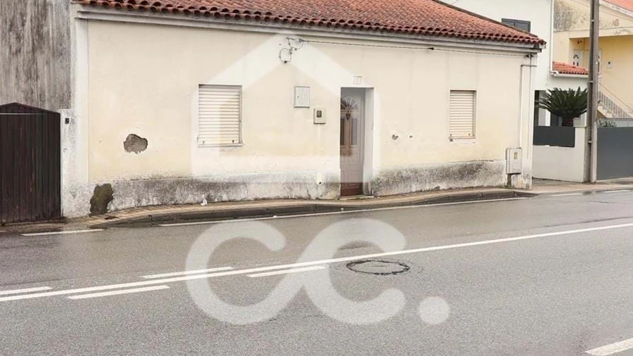 Moradia T3 para Venda em Taveiro, Ameal e Arzila