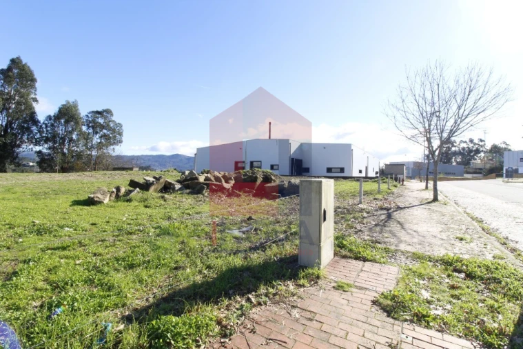 Terreno para Venda em Gême Foto 3
