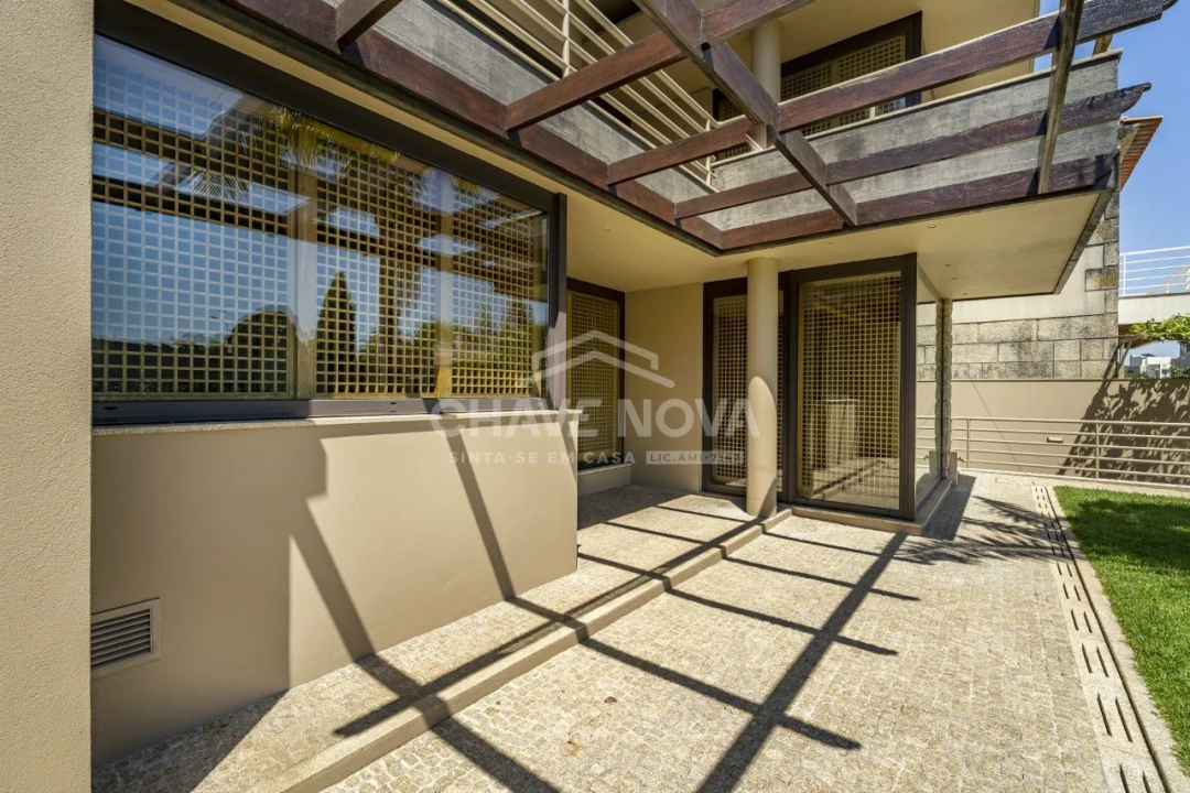 Moradia T4 para Venda em Custóias, Leça do Balio e Guifões Foto 21