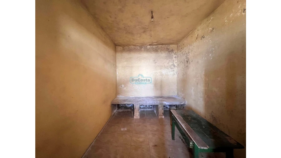 Moradia T4 para Venda em Estreito de Camara de Lobos Foto 21