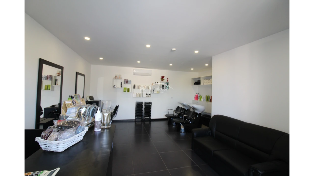 Moradia T2 para Venda em Ribeira do Neiva Foto 8