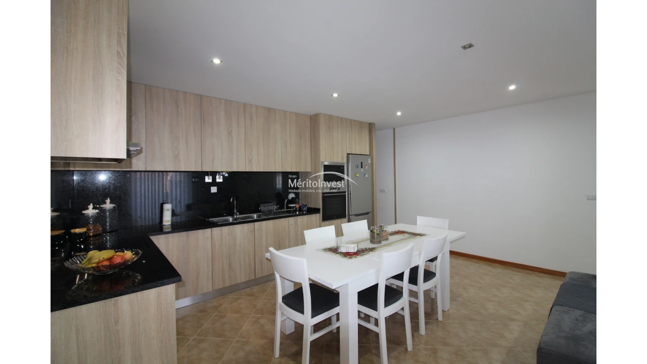 Moradia T2 para Venda em Ribeira do Neiva Foto 3