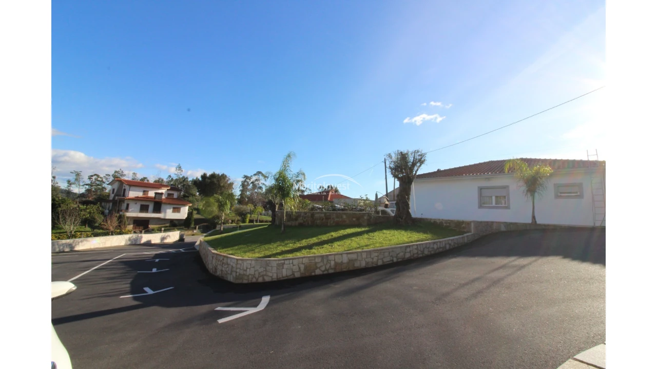 Moradia T2 para Venda em Ribeira do Neiva Foto 13