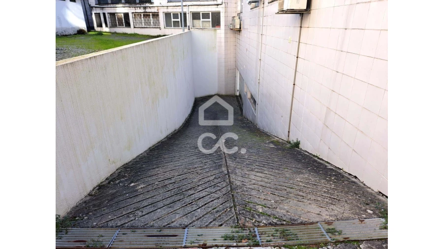 Garagem para Venda em Viseu Foto 1