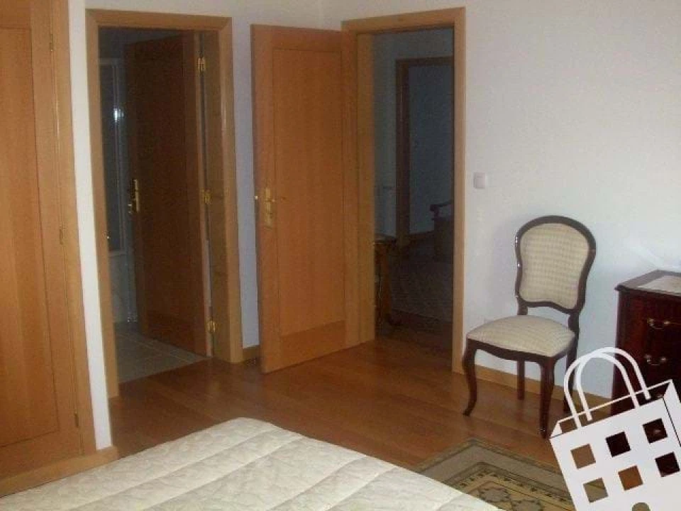 Moradia T4 para Venda em Ranhados Foto 16