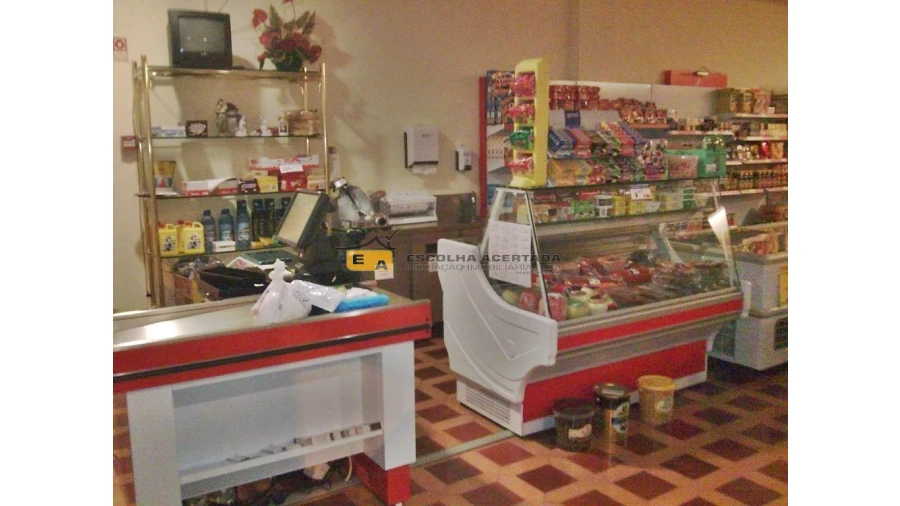 Loja para Venda em Alfena Foto 14