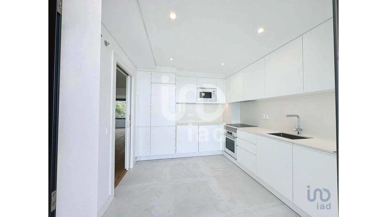Apartamento T2 para Venda em São Martinho Foto 5